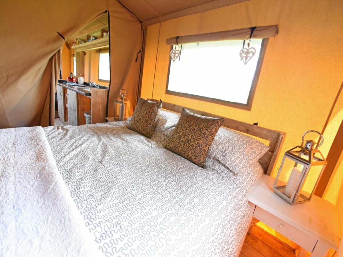 Carr'S Hill Luxury Safari Tents Denny Exterior foto